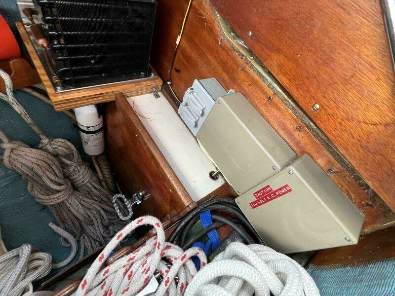 Outlaw 34ft Sabre Yacht For Sale