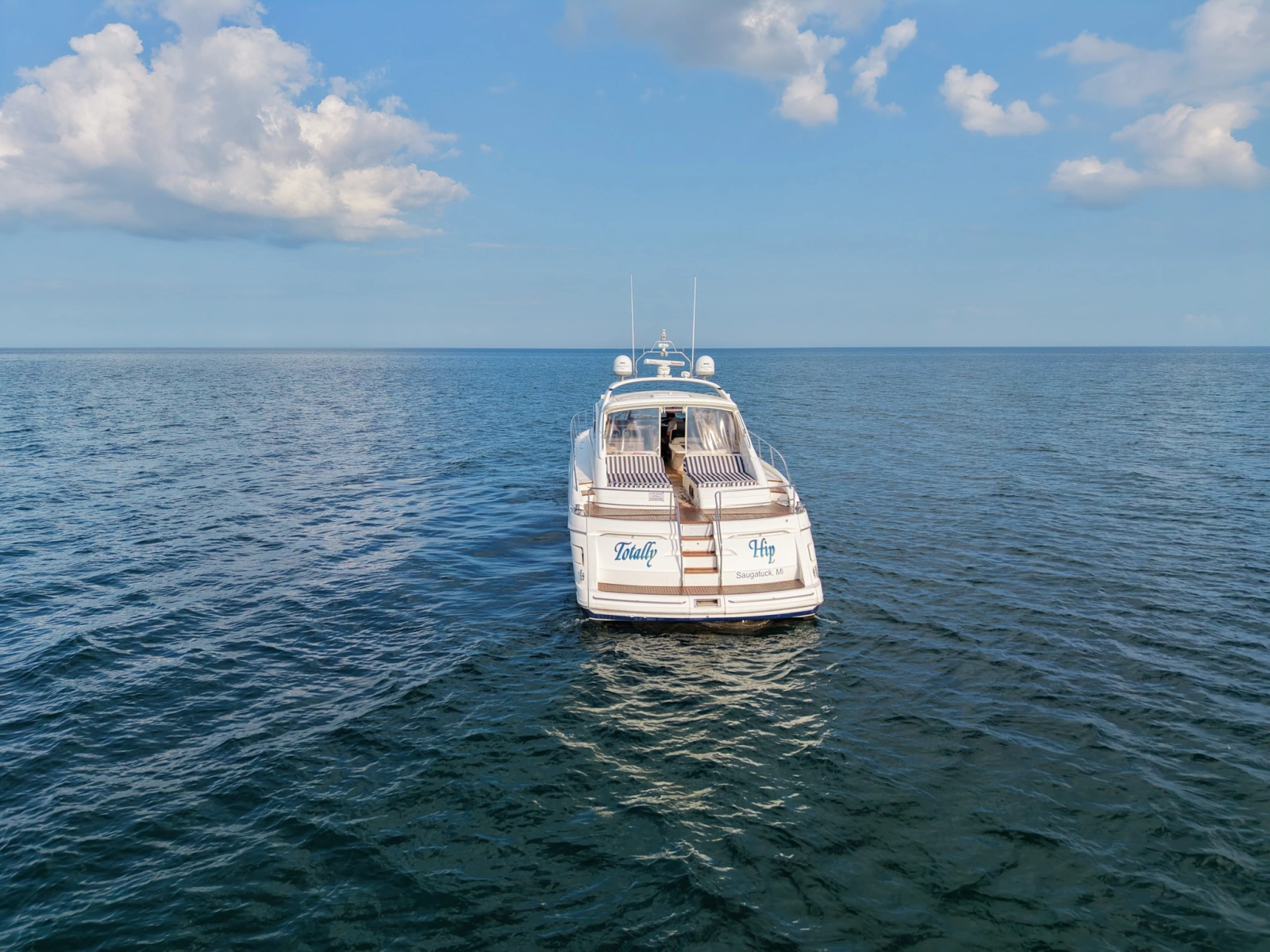 2001 Viking Sport Cruisers V65 Express