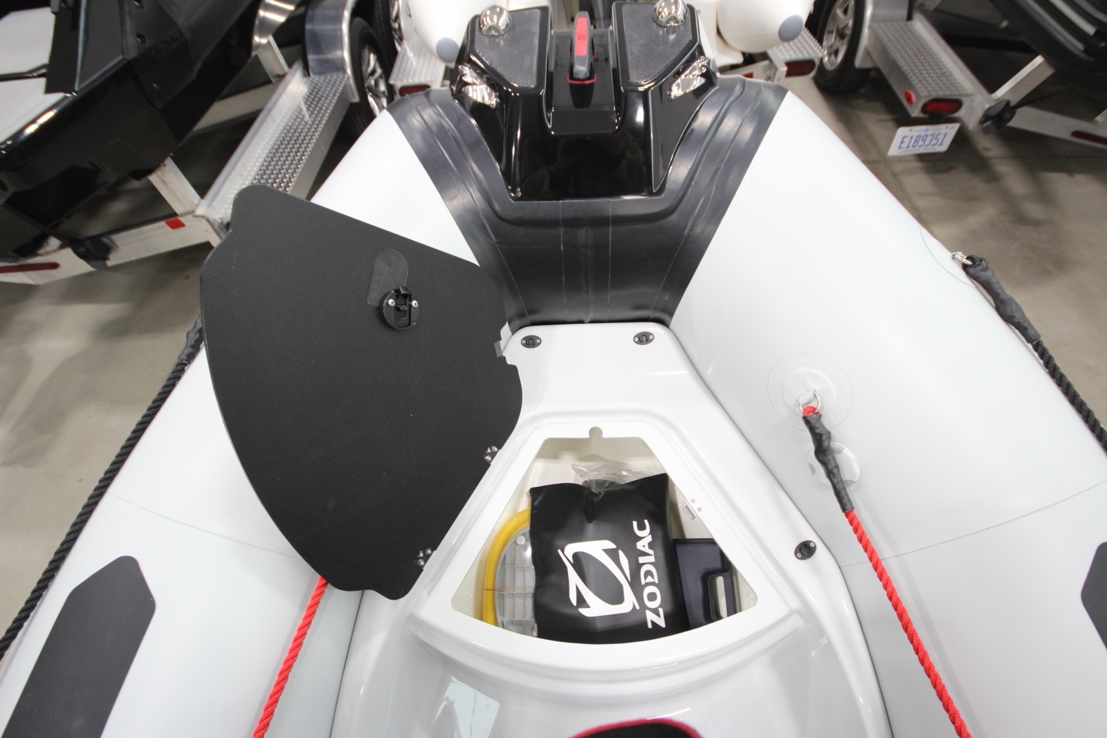 Boat Show Special Pricing 13ft Zodiac Yacht For Sale