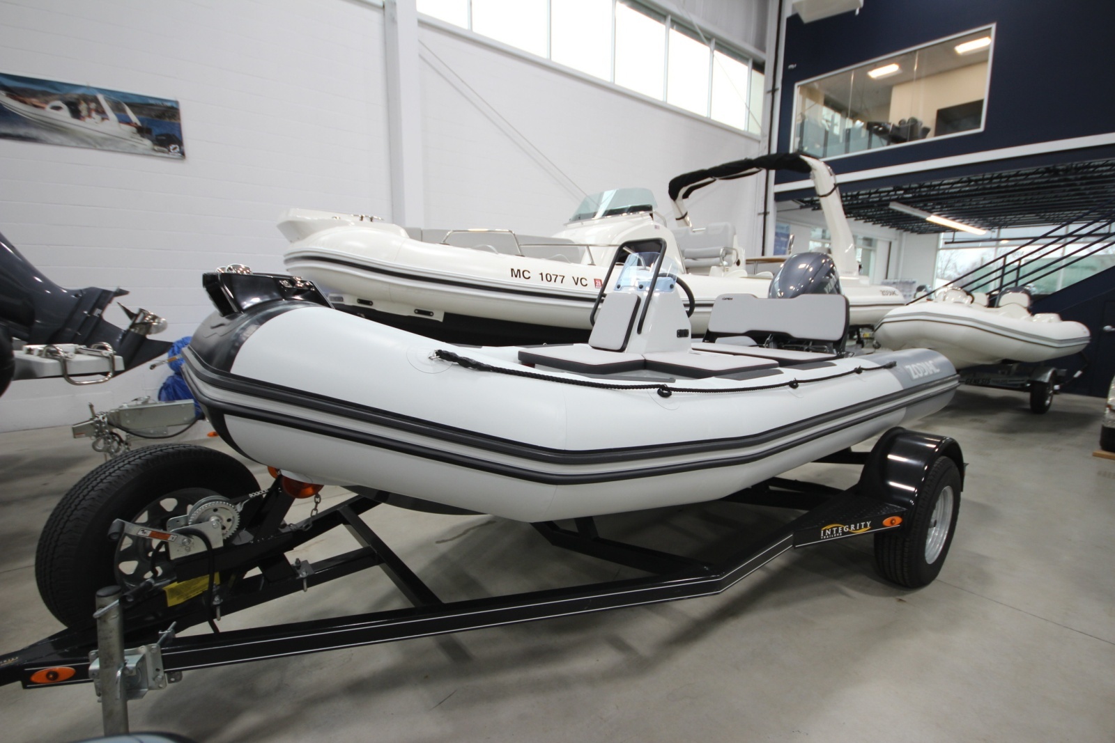 Boat Show Special Pricing 13ft Zodiac Yacht For Sale