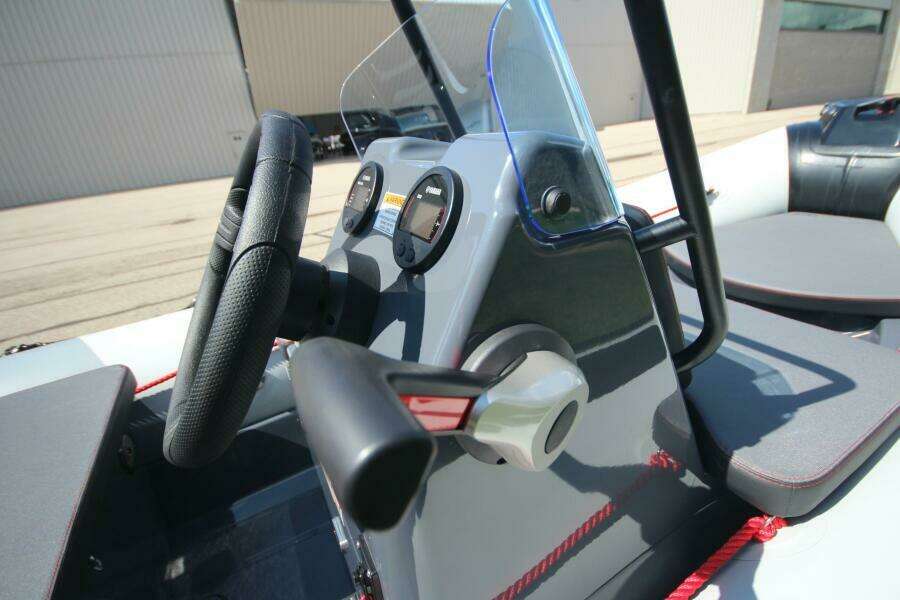 Boat Show Special Pricing 13ft Zodiac Yacht For Sale