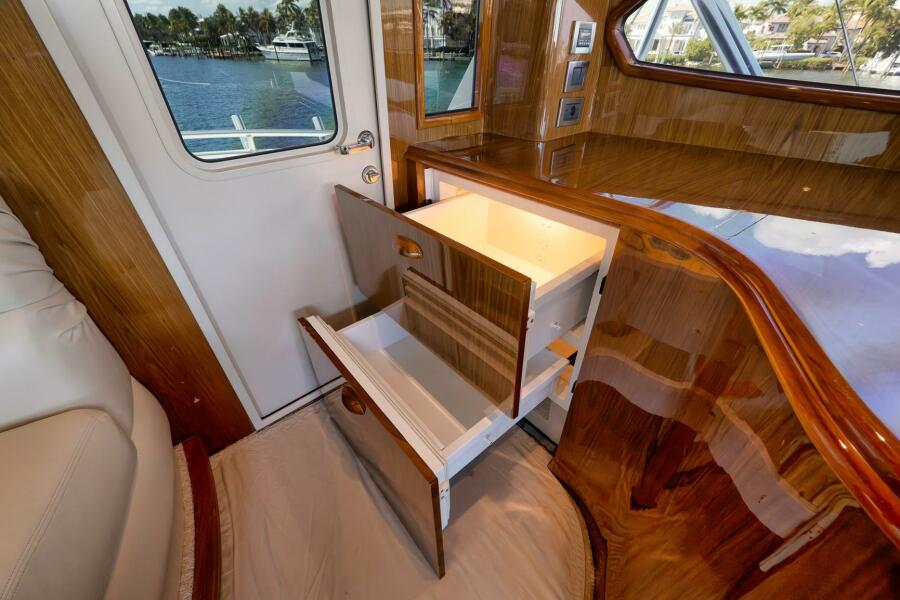 76' 2011 Viking 76 Enclosed Bridge
