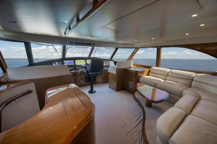 76' 2011 Viking 76 Enclosed Bridge