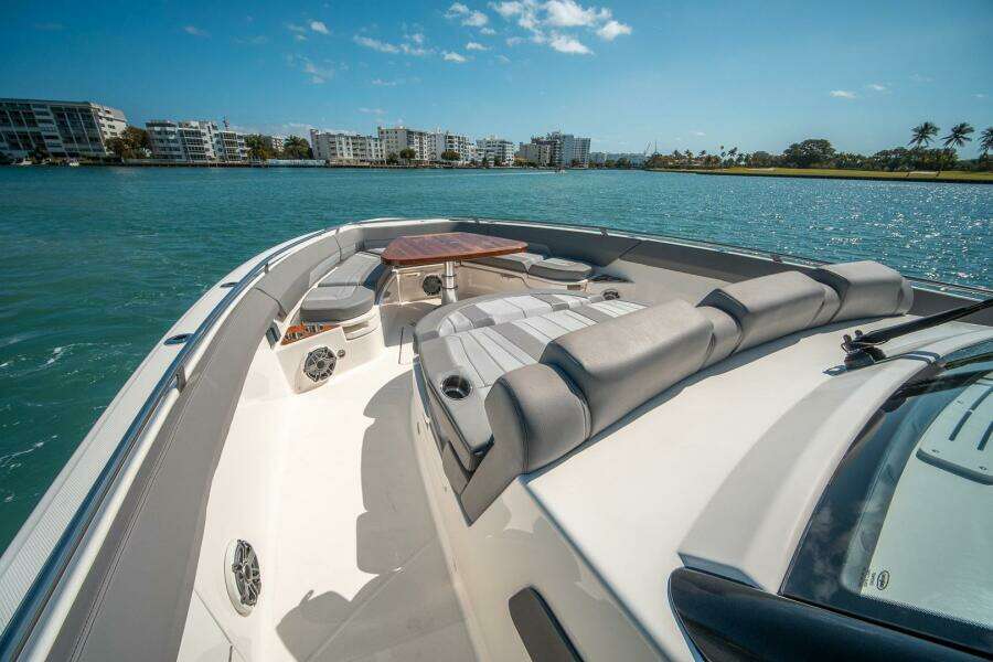 PIPE DREAM 42ft Boston Whaler Yacht For Sale