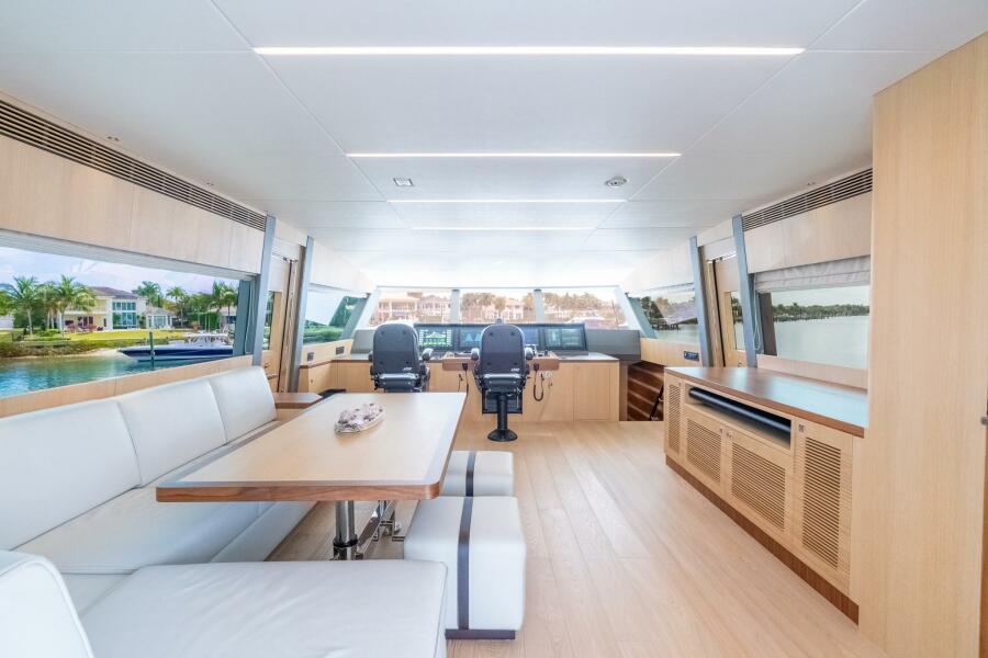 80' 2023 Horizon 80FD