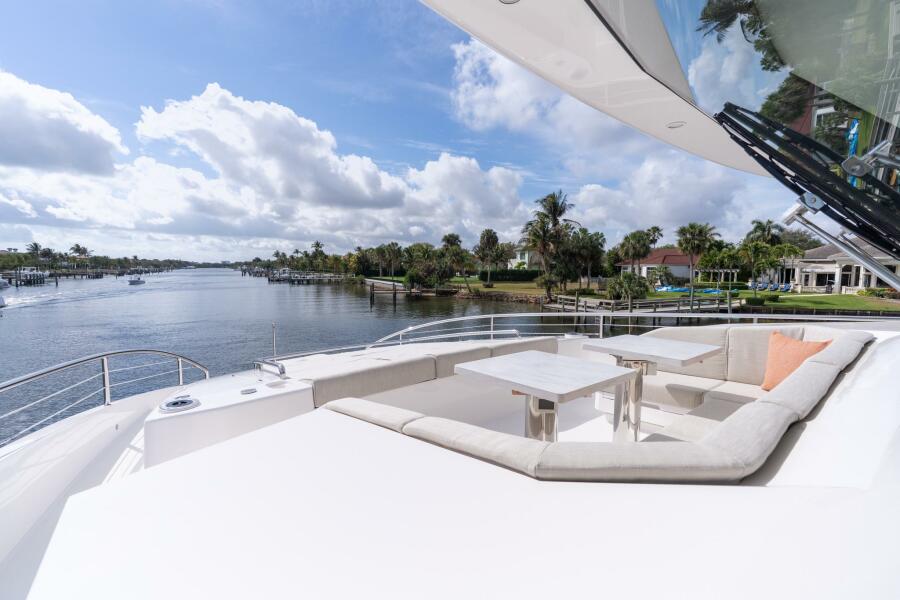 80' 2023 Horizon 80FD