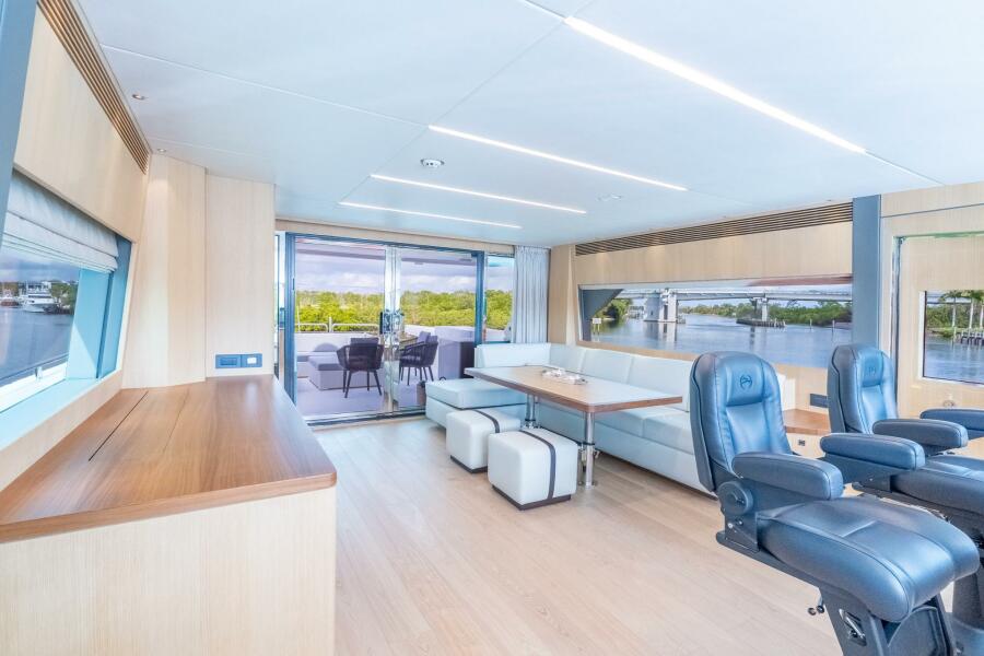 80' 2023 Horizon 80FD