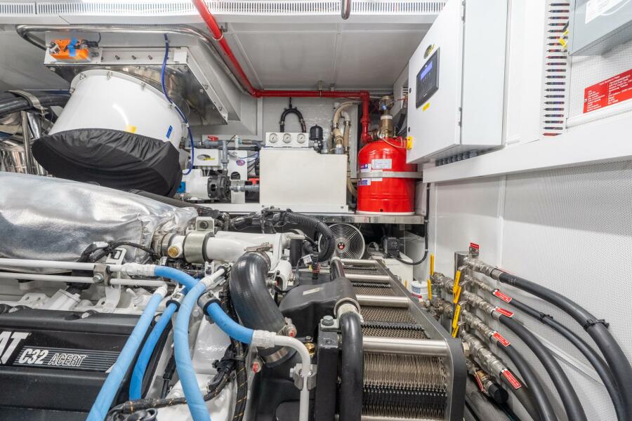 80' 2023 Horizon 80FD