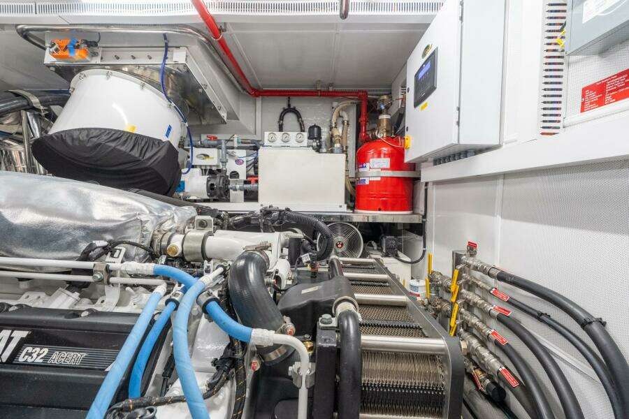 Horizon FD80 SHERI LYNN - Engine Room