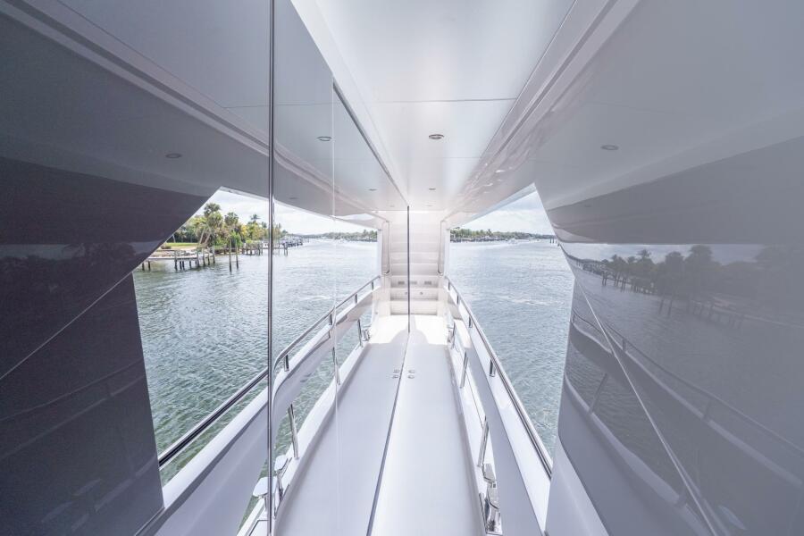 80' 2023 Horizon 80FD