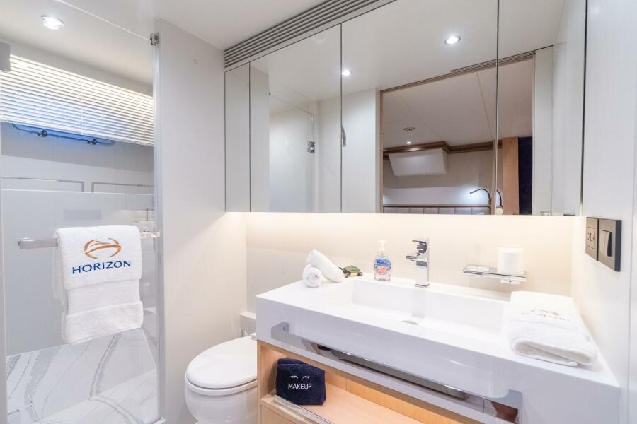 80' 2023 Horizon 80FD