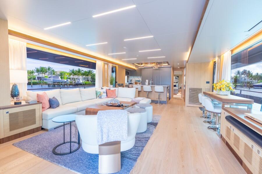 80' 2023 Horizon 80FD