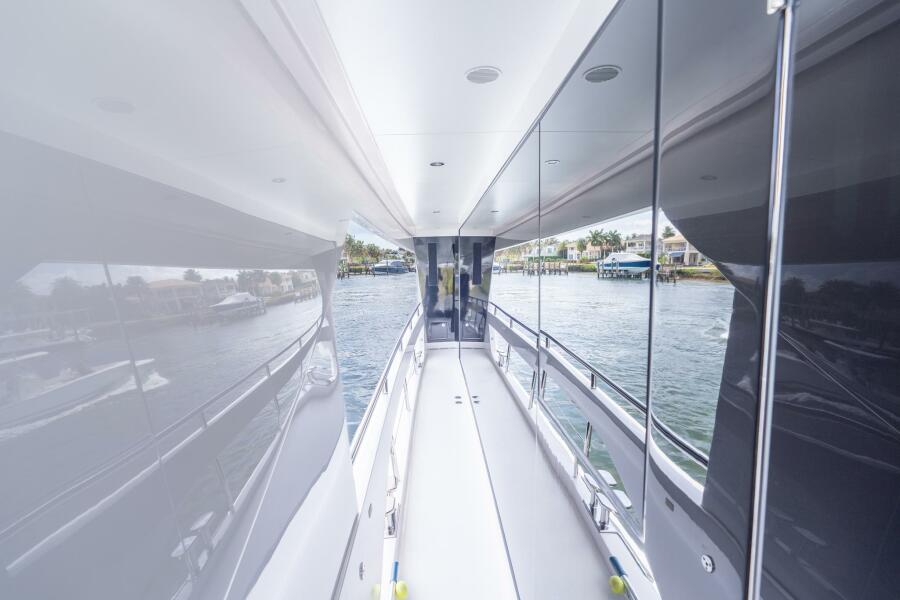 80' 2023 Horizon 80FD