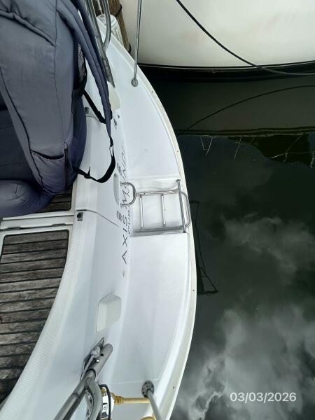 35' 1999 Beneteau Oceanis 352