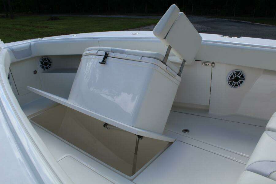 37ft SeaVee Yacht For Sale