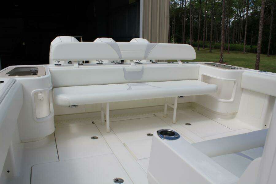 37ft SeaVee Yacht For Sale