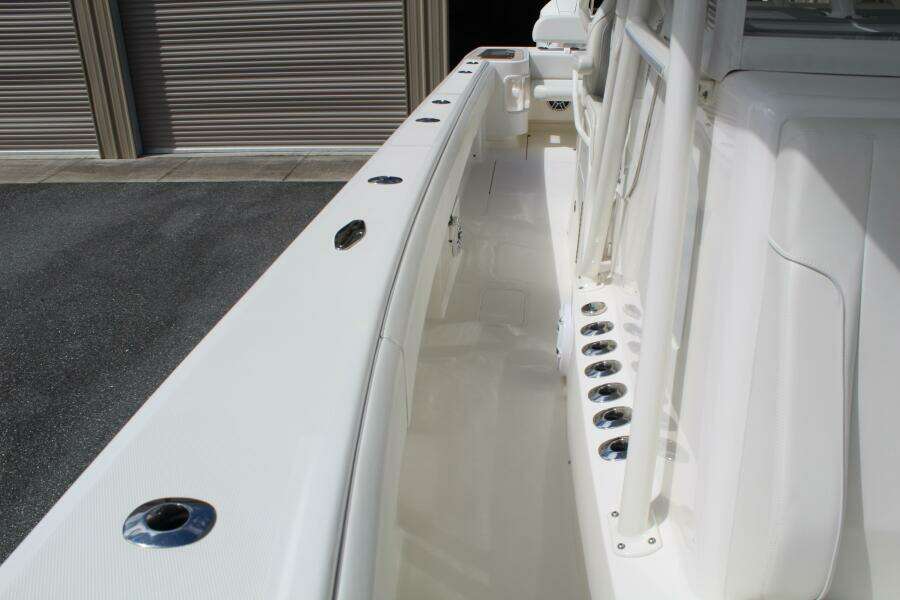 37ft SeaVee Yacht For Sale