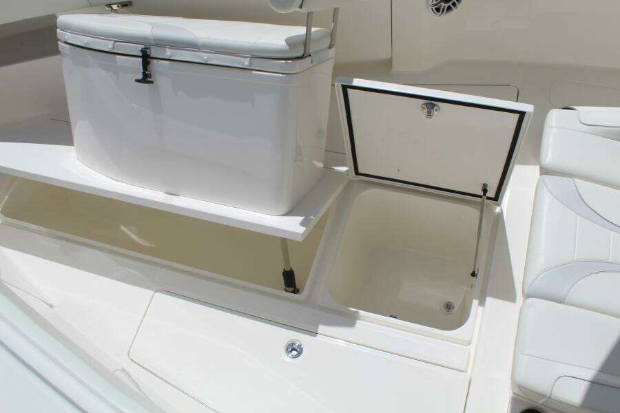 37ft SeaVee Yacht For Sale