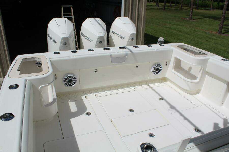 37ft SeaVee Yacht For Sale