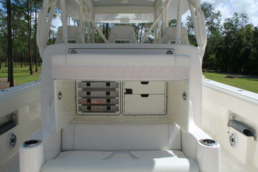 37ft SeaVee Yacht For Sale