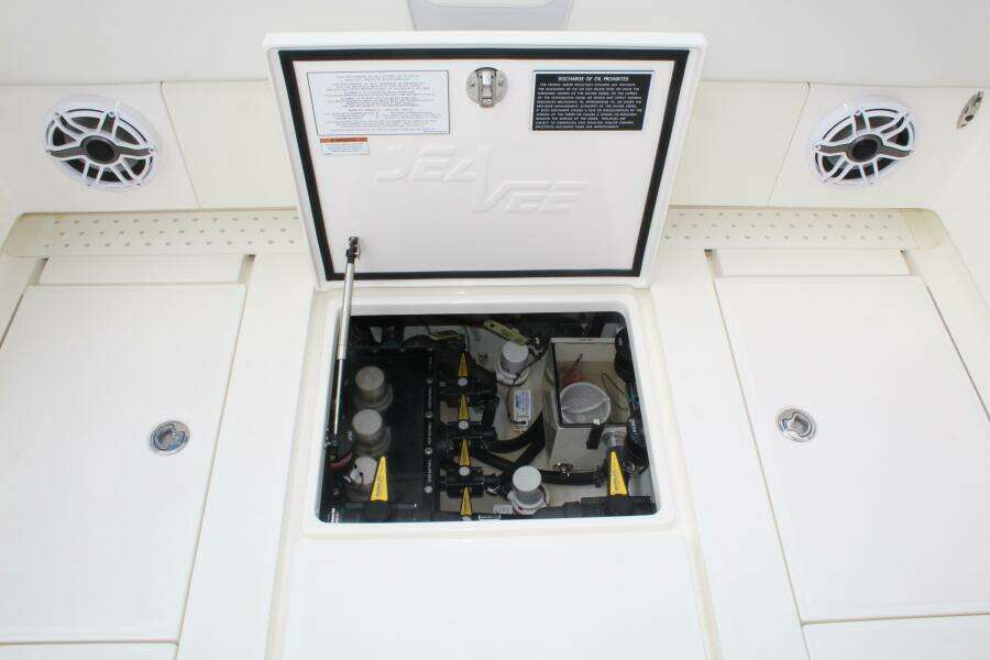 37ft SeaVee Yacht For Sale