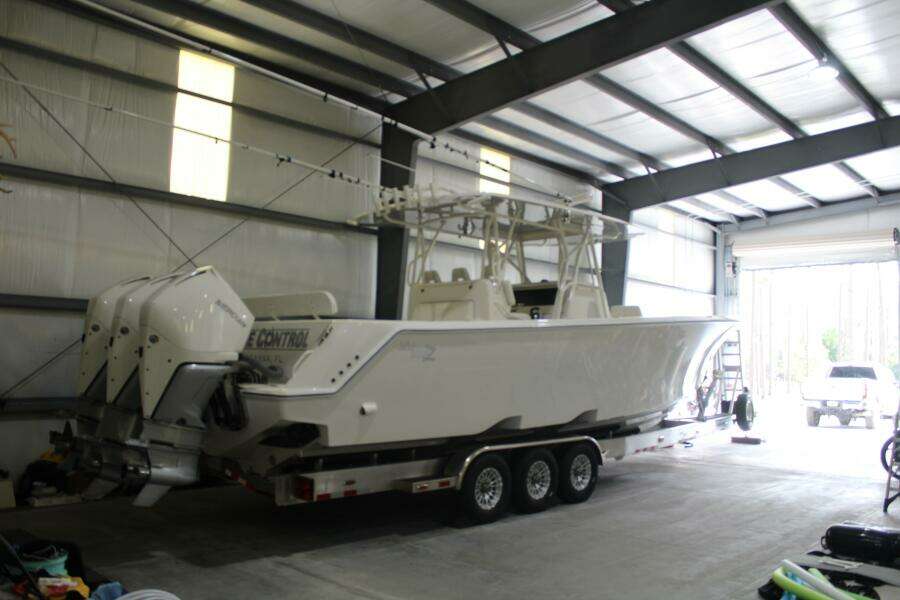 37ft SeaVee Yacht For Sale