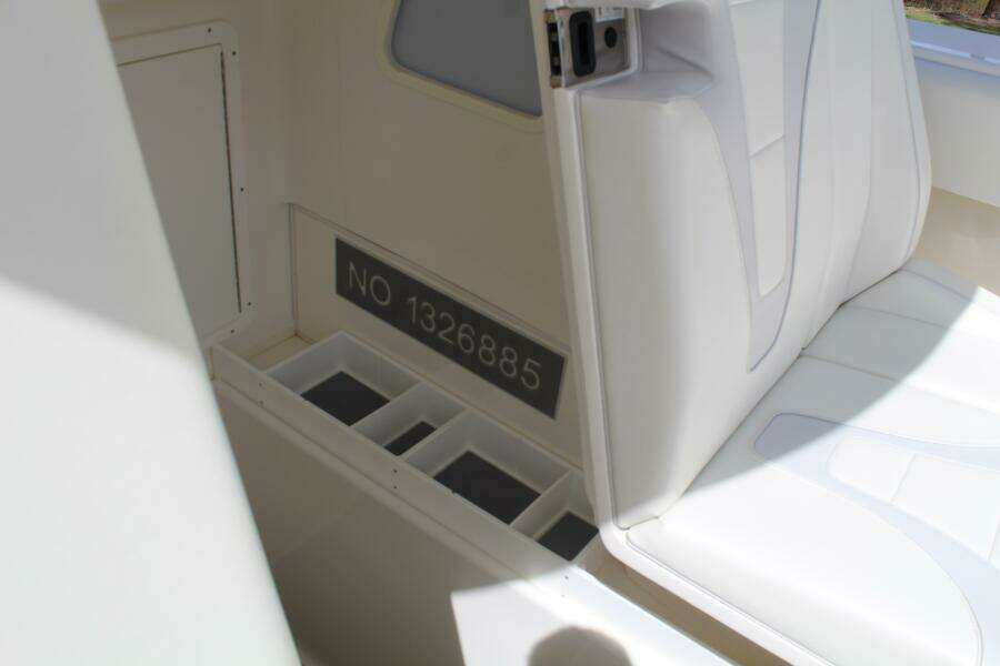 37ft SeaVee Yacht For Sale