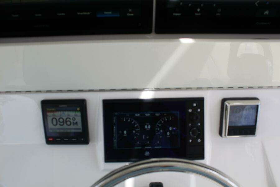 37ft SeaVee Yacht For Sale