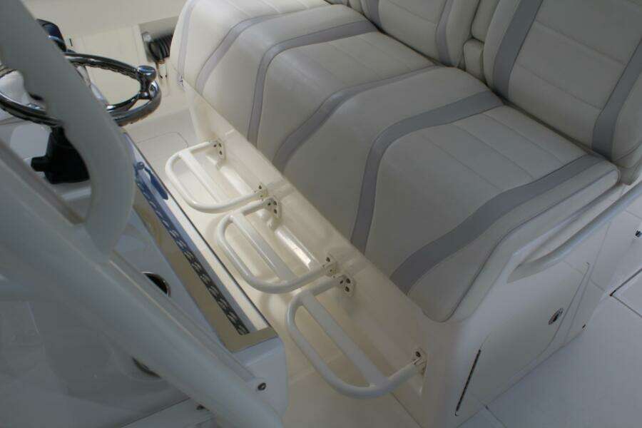 37ft SeaVee Yacht For Sale