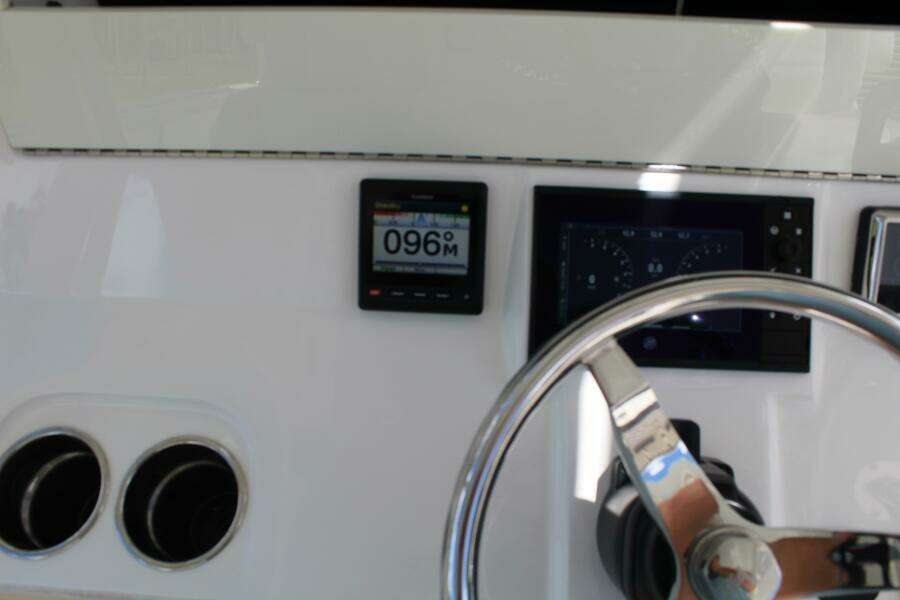 37ft SeaVee Yacht For Sale