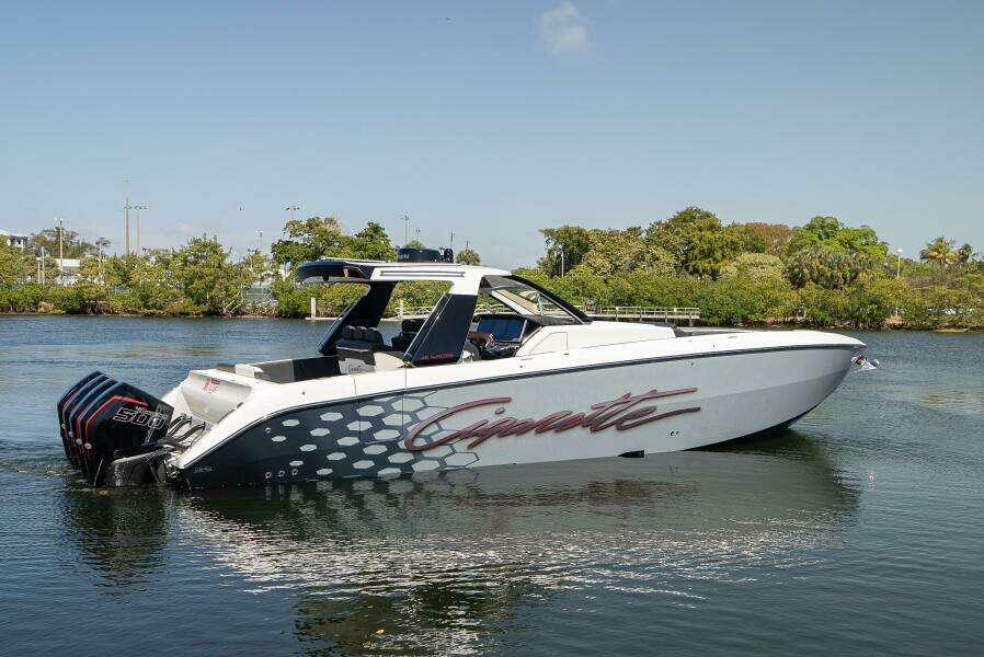 42ft Cigarette Yacht For Sale