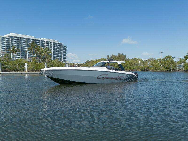 42ft Cigarette Yacht For Sale