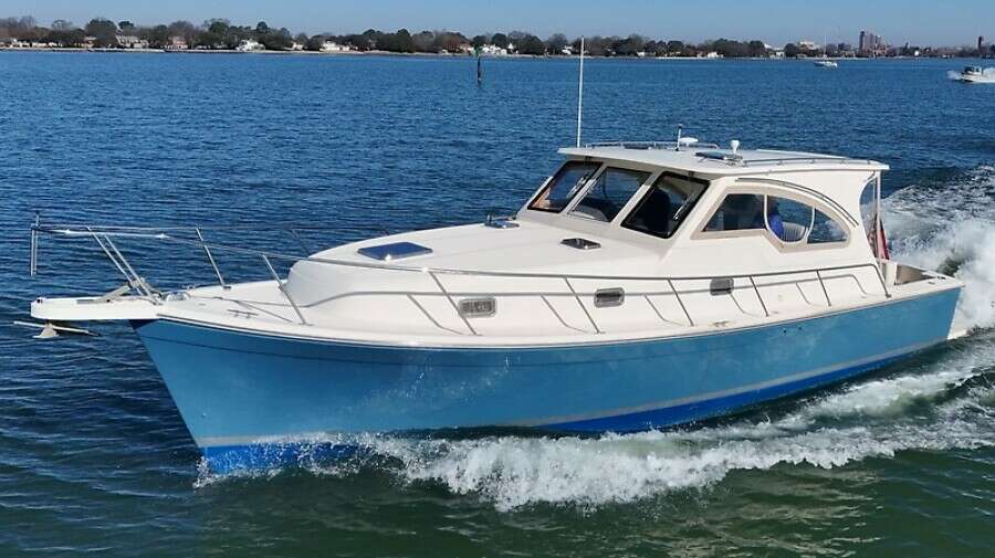Bay Cruzin 34ft Mainship Yacht For Sale