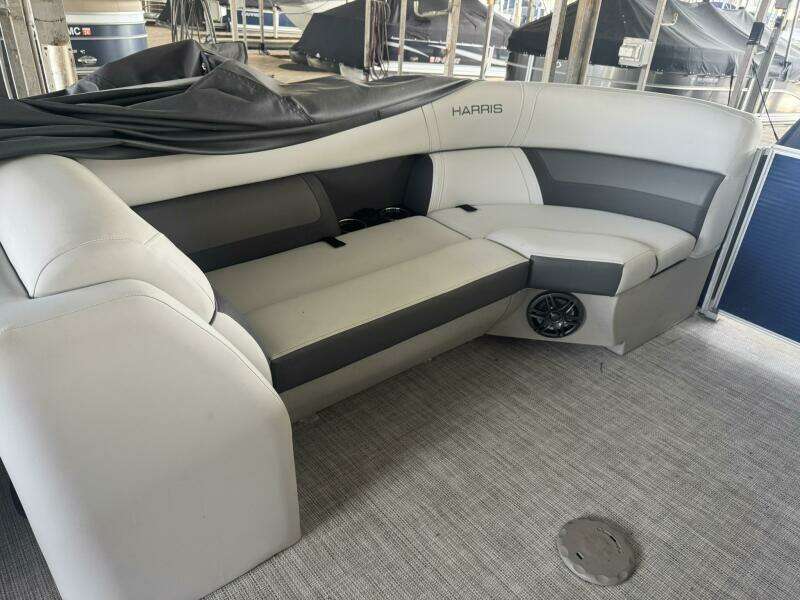 23ft Harris Yacht For Sale