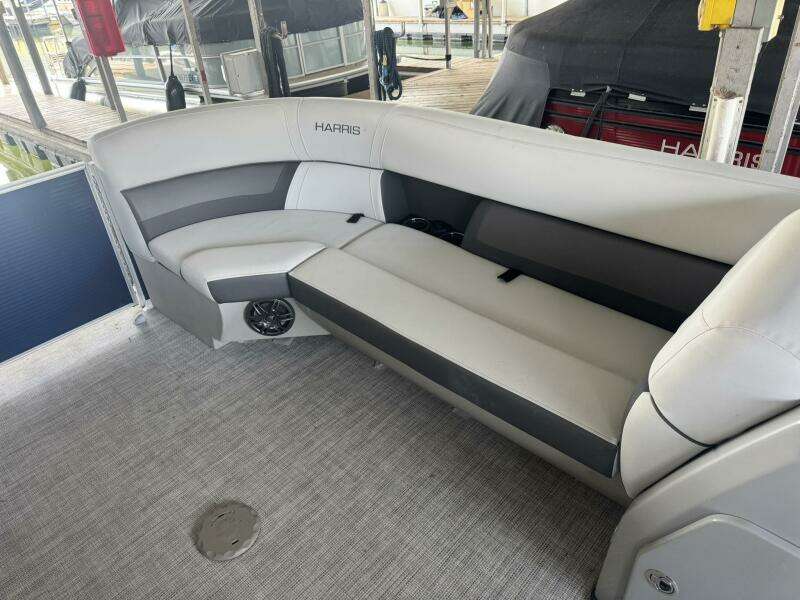 23ft Harris Yacht For Sale