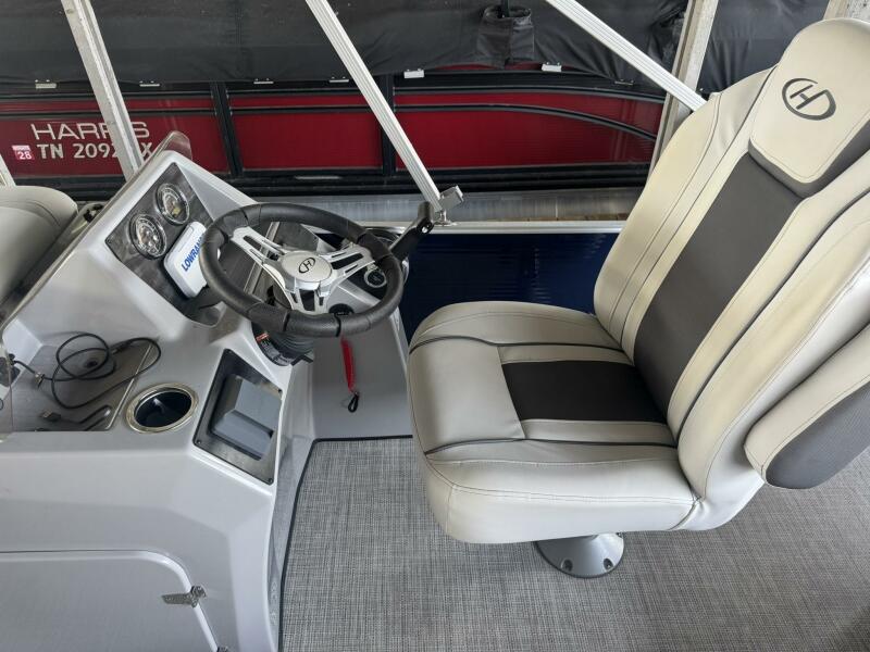 23' 2022 Harris CX230