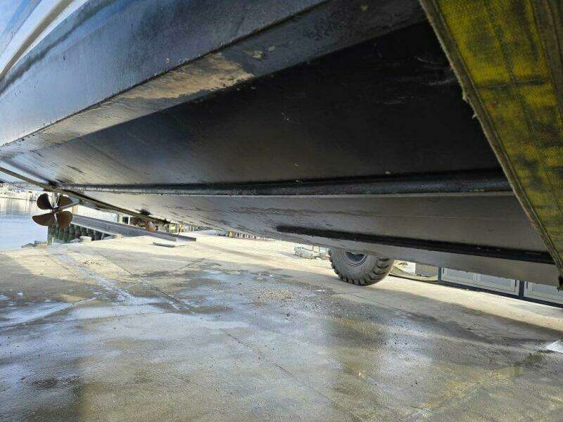 41ft Rinker Yacht For Sale