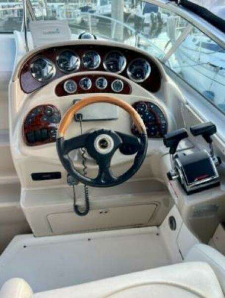 28ft Sea Ray Yacht For Sale