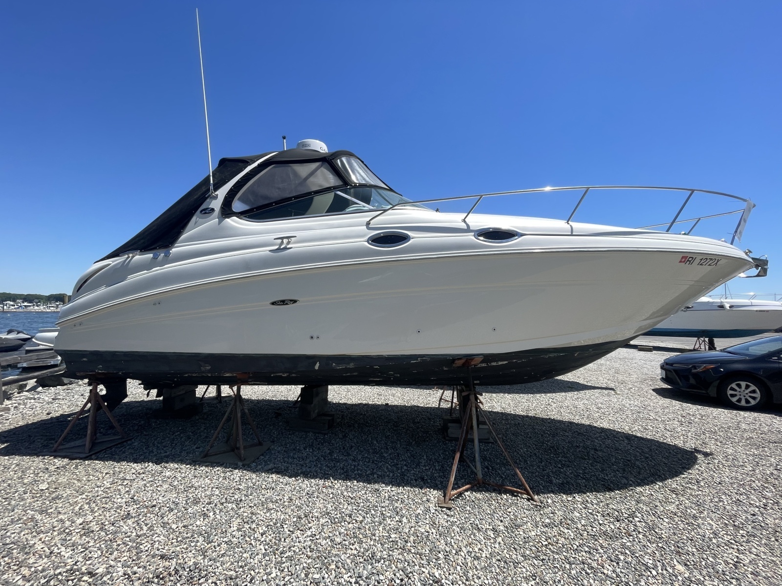 28ft Sea Ray Yacht For Sale