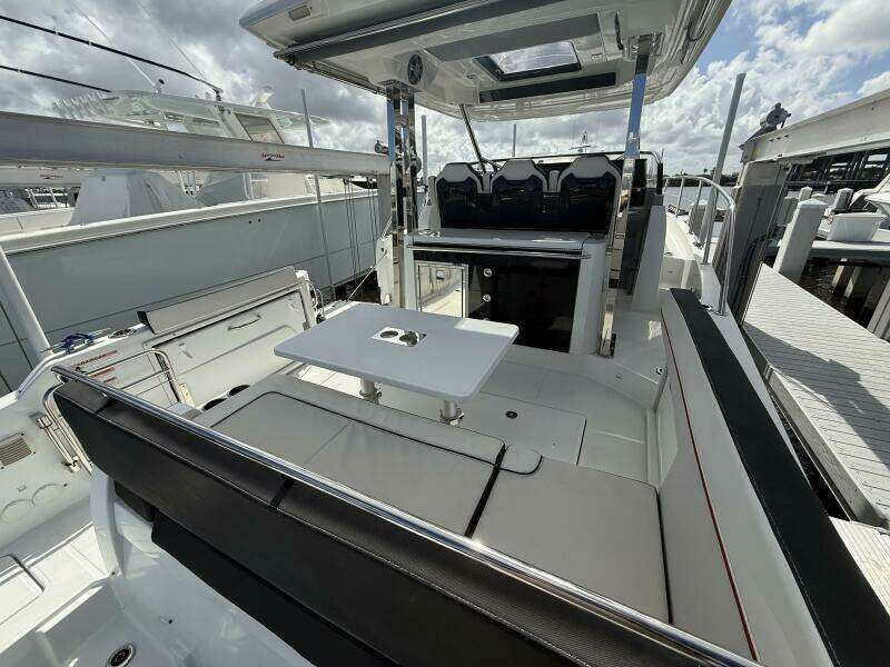 35ft Jeanneau Yacht For Sale