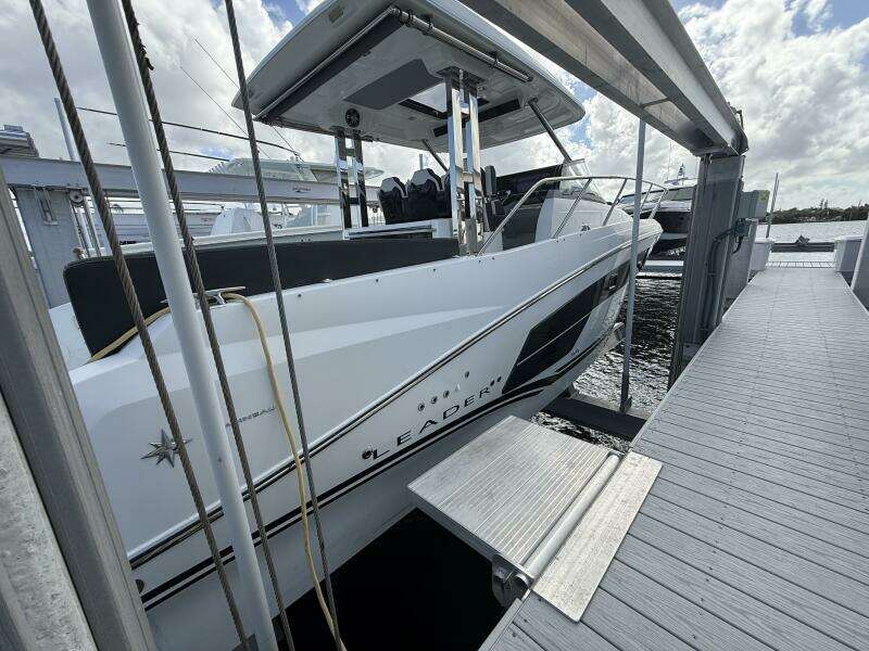 35ft Jeanneau Yacht For Sale