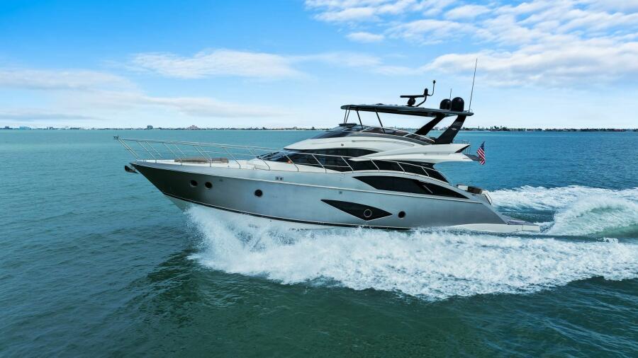 63' 2014 Marquis 630 Sport Yacht