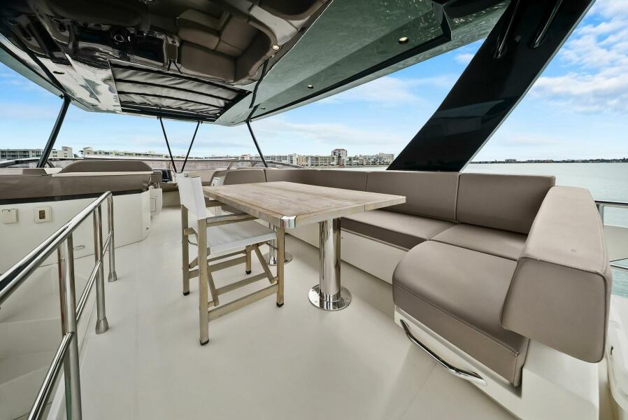 63' 2014 Marquis 630 Sport Yacht