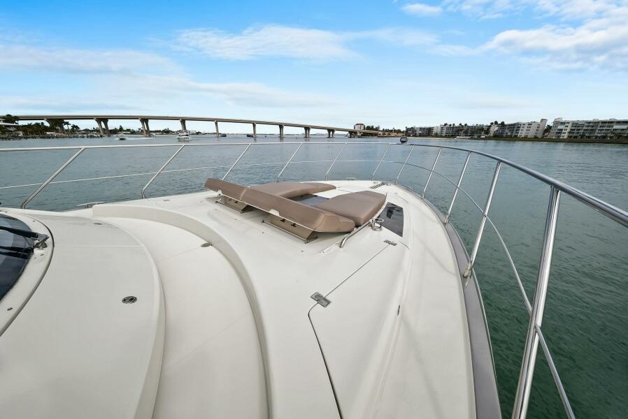 63' 2014 Marquis 630 Sport Yacht