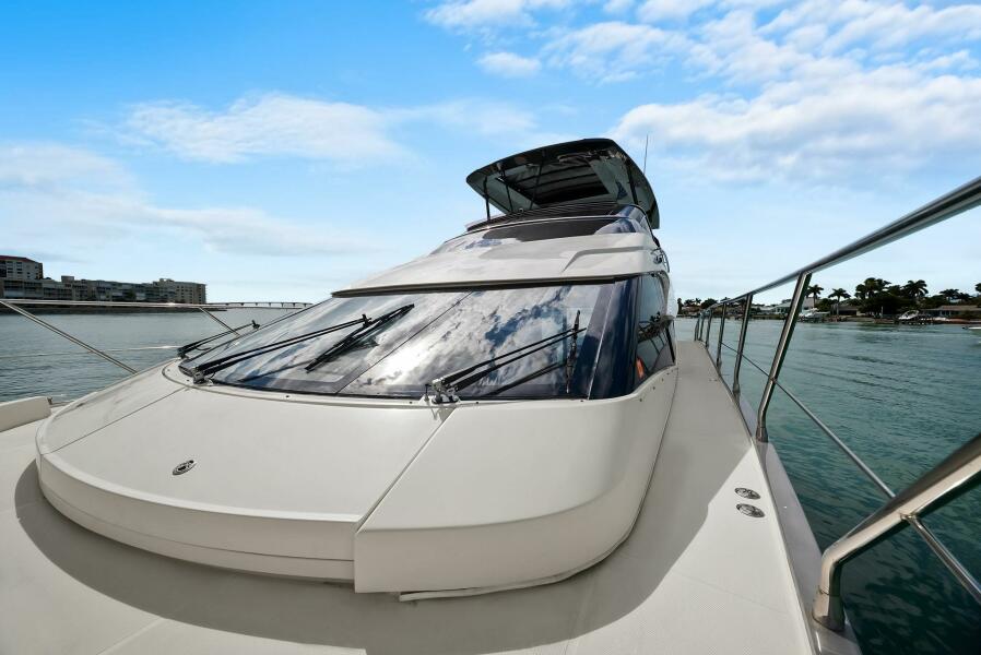 63' 2014 Marquis 630 Sport Yacht
