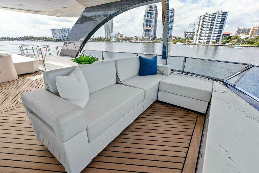 SERENITY NOW 115ft Ocean Alexander Yacht For Sale