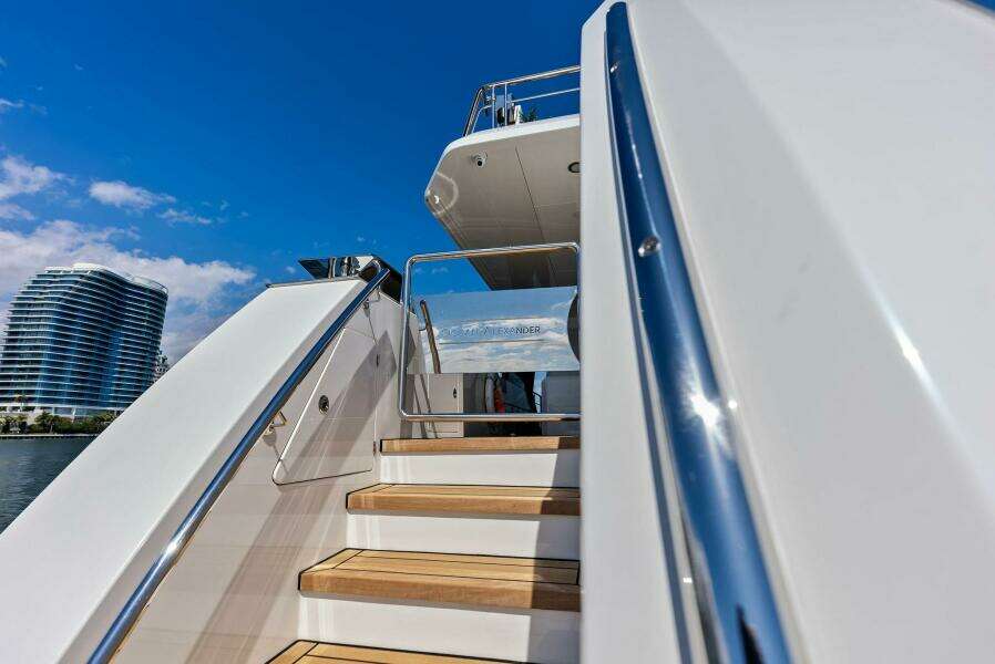 SERENITY NOW 115ft Ocean Alexander Yacht For Sale