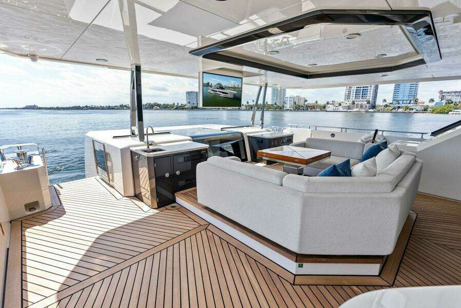 SERENITY NOW 115ft Ocean Alexander Yacht For Sale