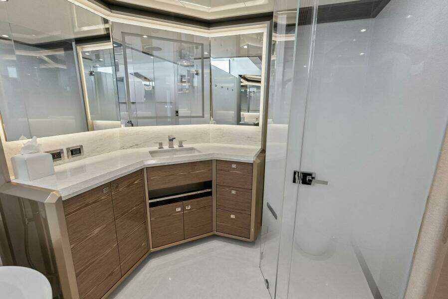 SERENITY NOW 115ft Ocean Alexander Yacht For Sale