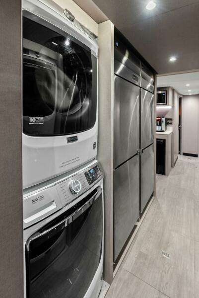 SERENITY NOW 115ft Ocean Alexander Yacht For Sale